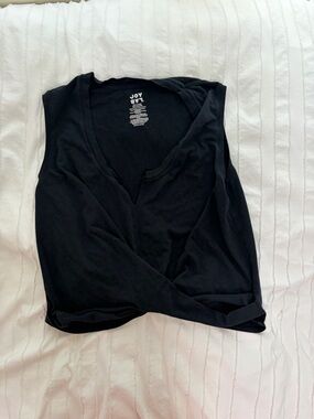 JoyLab Black Twist-Front V-Neck Tank